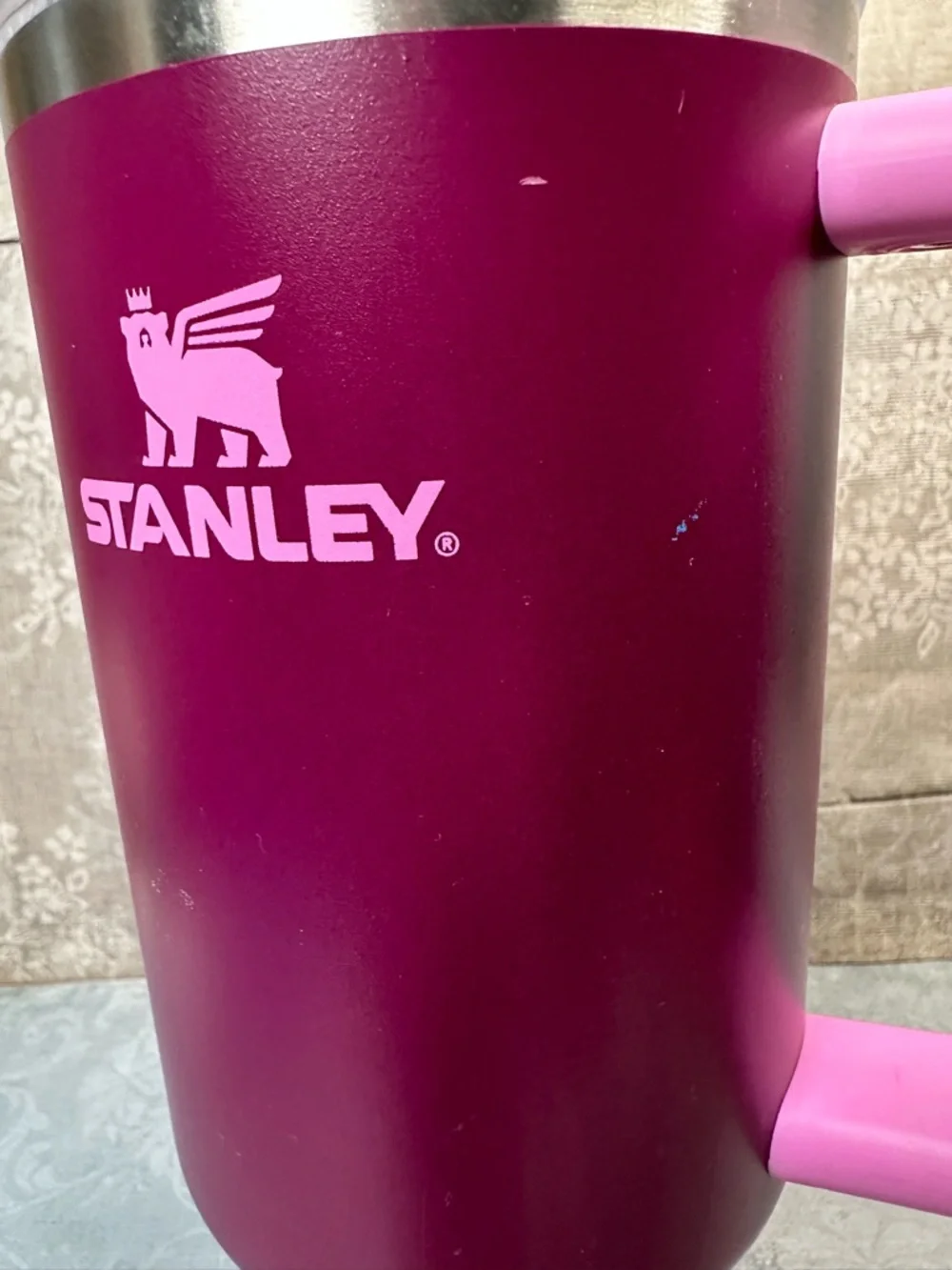 Rose Bouquet Stanley 40 oz Stainless Steel H2.0 Flowstate Quencher Tumbler - Picture 6 of 9
